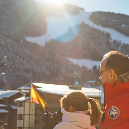 Serras Andorra 호텔