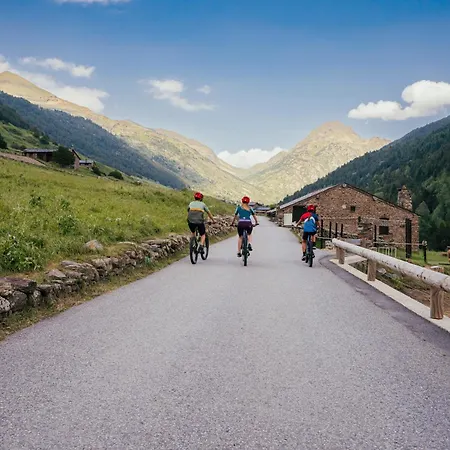 Ξενοδοχείο Serras Andorra 5*